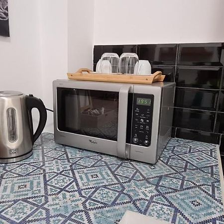 Central Arghezi University Square Apartment บูคาเรสต์ ภายนอก รูปภาพ