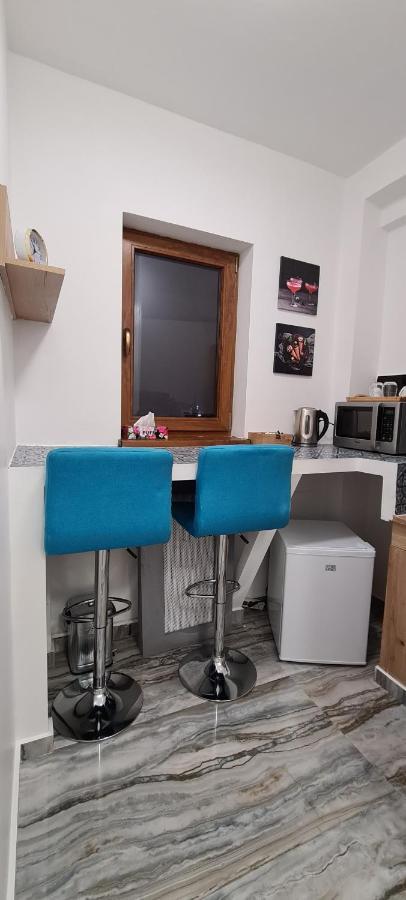 Central Arghezi University Square Apartment บูคาเรสต์ ภายนอก รูปภาพ