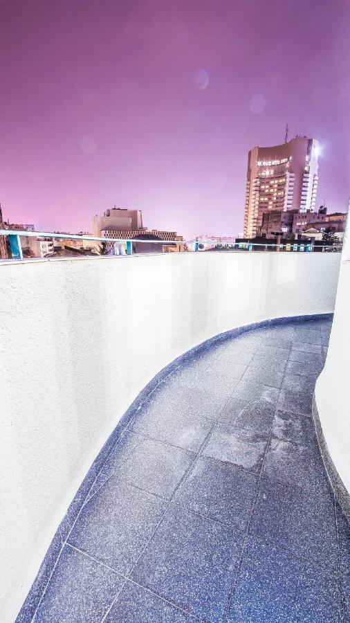 Central Arghezi University Square Apartment บูคาเรสต์ ภายนอก รูปภาพ